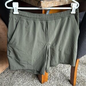 Men’s lululemon shorts